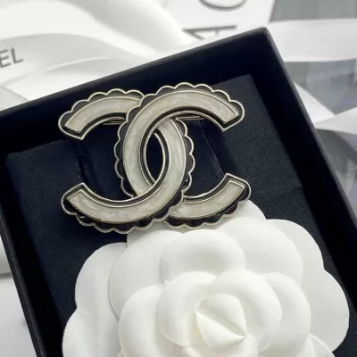 シャネル ブローチ 2025SS ロングセラー CHANEL