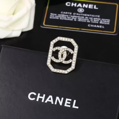 シャネル ブローチ 2025SS 一生もの CHANEL