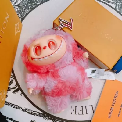 ルイヴィトン キーホルダー 2025SS 水に強い LOUIS VUITTON