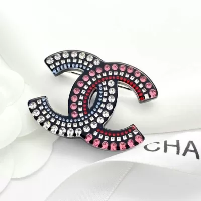 シャネル ブローチ 2025SS 飽きの来ない CHANEL