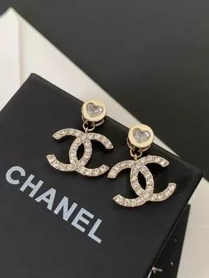 シャネル ピアス 2025SS 厳選素材 CHANEL