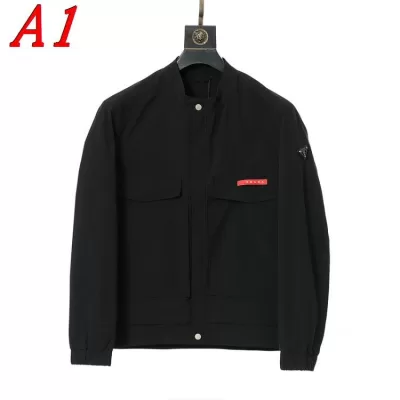 新作登場  プラダ コート パワフル
