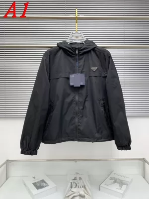 新作登場  プラダ コート コーディネート自在