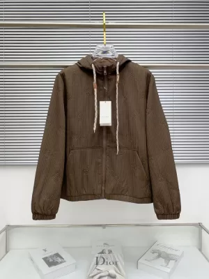 2025秋冬 グッチ コート ヴィンテージ風