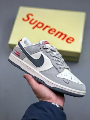 2026秋冬 SUPREME スニーカー セレブ愛用