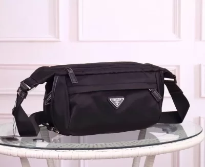 数量限定 VIP価格2026新作プラダメンズバッグ