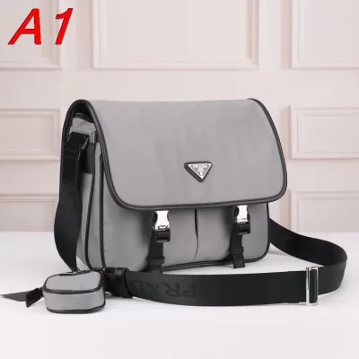 限定品 人気No.12026新品プラダメンズバッグ