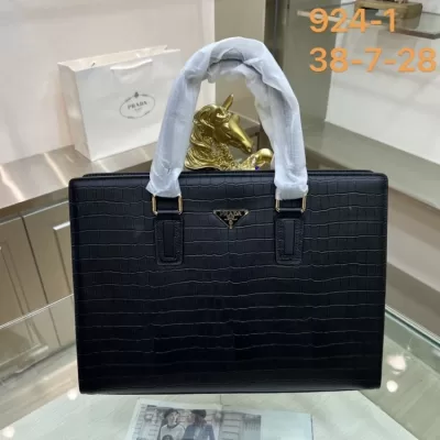 即完売2026新品プラダメンズバッグ