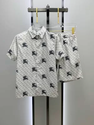 バーバリー 【エモーショナル】 アーバンシック セットアップ上下 リラックスムード 着回し自在