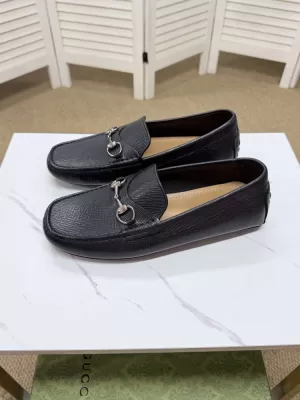 2026入荷【Gucci】チャンキースニーカー GGモノグラム ロゴバッジ ブラック ストリート