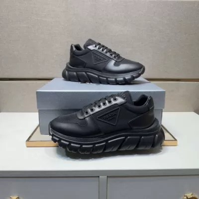 2026新作発表【Prada】チャンキースニーカー レザー×织物 三角标识 Black カジュアル
