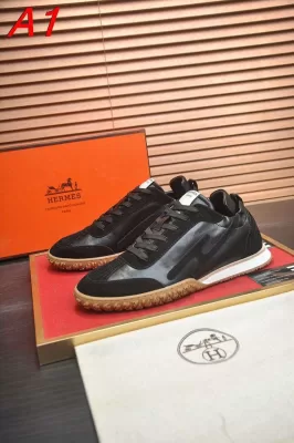 2026新作登場！【HERMES】スリッポン レザー ウェブストライプ ネイビー ストリート