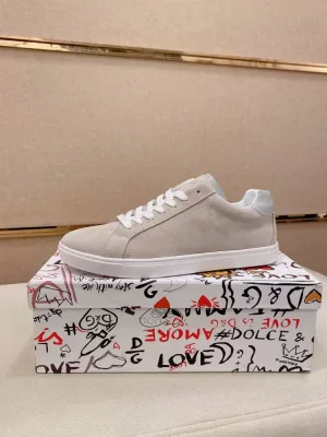 2026発売中！【Dolce & Gabbana】スニーカー スエード シンプルデザイン ベージュ カジュアル