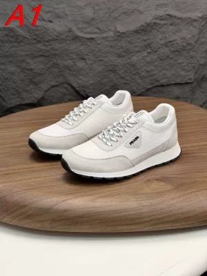 2026新作発表【Prada】スニーカー メッシュ×スエード 倒三角标识 白×黒外底 カジュアル
