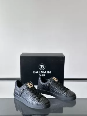 2026発売中!【Balmain】ローカットスニーカー レザー 型押し モノグラム×ゴールド BLACK×GOLD パーティー