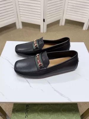 2026新作【Gucci】チャンキースニーカー レザー ロゴプリント ホワイト×レッド カジュアル