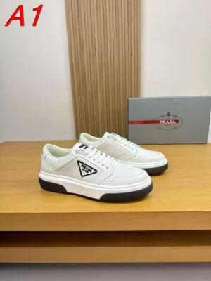 2026発売【Prada】スニーカー レザー 倒三角标识 赤装饰  White× Black カジュアル