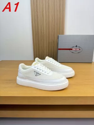 2026新作【Prada】スニーカー メッシュ×レザー 倒三角标识  White カジュアル