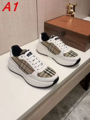 2026発売中！【Burberry】チャンキースニーカー キャンバス×レザー クラシック格子柄 白×ベージュ×赤 ストリート