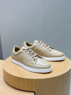2026新作【Christian Louboutin】スニーカー レザー 釘装飾 ベージュ×ホワイト×シルバー フォーマル