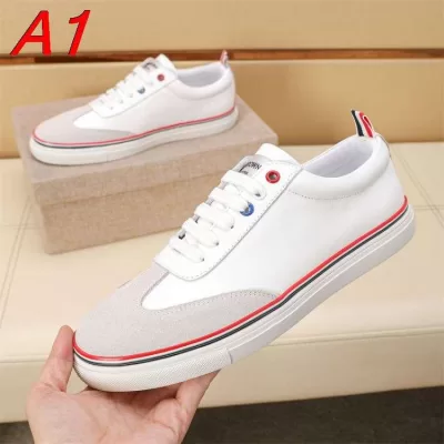 2026新作発表【Thom Browne】スニーカー レザー×スエード 拼色デザイン 黑白撞色×トリコロール カジュアル
