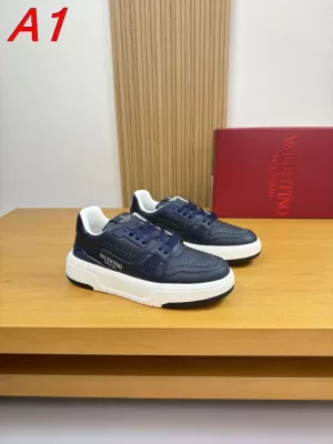 【Valentino】スニーカーレザー VALENTINO Logo 透气孔 ネイビー カジュアル