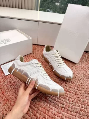 2026新作【MM6 Maison Margiela】スニーカー キャンバス×スエード スプラッシュ装饰 德训鞋款式 アイボリー×ベージュ カジュアル