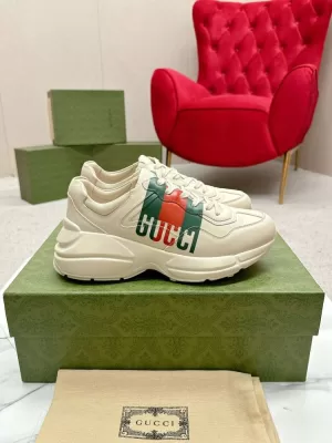 2026新作【Gucci】チャンキースニーカー レザー キャラクター ドナルドダック ベージュ ストリート