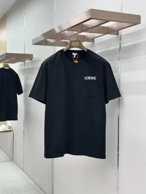 2026 ロエベ 夏新着 アップリケ刺繍 クルーネック半袖Tシャツ 洗濯耐久性抜群 ブランド コピー