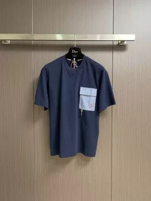 2026 モンクレール 夏新着 刺繍アップリケ クルーネック半袖Tシャツ リラックスオーバーシルエット ブランド コピー
