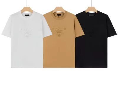 2026 プラダ 夏新着 クルーネック半袖Tシャツ きめ細かく柔らかな肌触り ベーシック ブランド コピー
