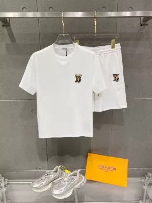 2026 バーバリー 夏新着 ヴィンテージ 夏用半袖セットアップ ゆったりドロップショルダー ブランド コピー