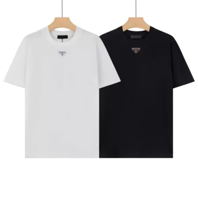 2026 プラダ 夏新着 クルーネック半袖Tシャツ シンプル合わせやすい 上質仕立て ベーシック ブランド コピー