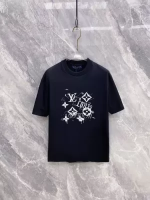 2026 ルイヴィトン 夏先行販売ハイエンドカスタムクルーネックTシャツリラックスシルエットベー ベーシッ ブランド コピー