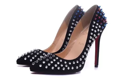 大特価　Christian Louboutinクリスチャンルブタン 爽やかさをプラスするハイヒールシューズ