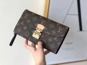 LOUIS VUITTON 優しい色味がかわいい ルイ ヴィトン 財布ウォレット 2色可選 速報2020年秋ファッショントレンド 秋冬もちろん主役級