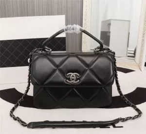 夏キレ味をプラス シャネル 《2020年》今、注目のストリート CHANEL 素敵なスタイルで夏の定番 レディースバッグ 特に夏は人気アイテム
