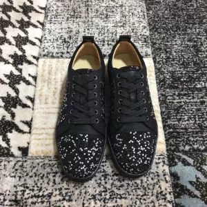 満々のブランド クリスチャンルブタン 上品でファッション Christian Louboutinフラットシューズ
