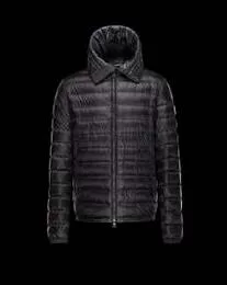 軽量で保温性に 2020秋冬 MONCLER モンクレール 満点　ダウンジャケット