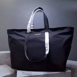 バレンシアガ BALENCIAGA 2020秋冬の定番新品到来 男女兼用バッグ 話題の新作到着