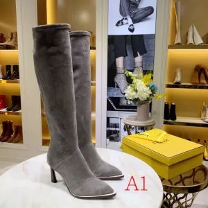 2020トレンド秋冬おすすめ安い レザーブーツ 多色可選 秋冬にお世話になる定番 フェンディ FENDI 優しいのに存在感