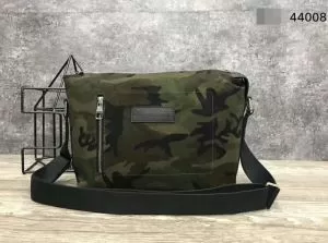 ルイ ヴィトン LOUIS VUITTON 2020春夏新作 斜め掛けバッグ 数に限りがある