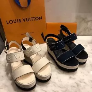 ルイ ヴィトン LOUIS VUITTON サンダル 2色可選 2020春夏も引き続きトレンド 目を引く春夏トップス