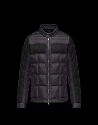 コスパ最高のプライス2020秋冬 モンクレールMONCLER ダウンジャケットふわふわな感触