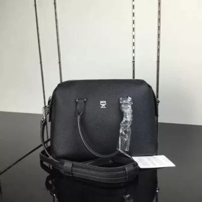 17特選新作抜群の雰囲気が作れる エムシーエム コピー MCM 手持ちショルダー掛け 多色選択可 新品