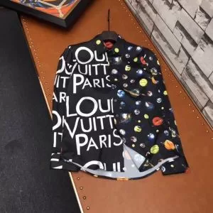 長袖 ロンTロングTロングTシャツ きれいめ上品に ルイ ヴィトン LOUIS VUITTON 2020年の春夏に着たい