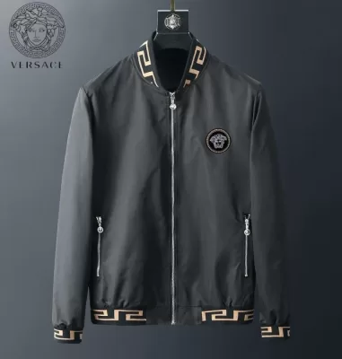 春夏大活躍2020ヴェルサーチ ジャケット メンズ VERSACEスーパーコピー 品 使いやすさが魅力的ウィンドブレーカー 新作