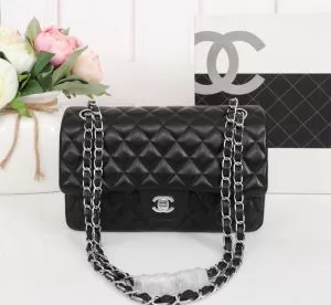 シャネル CHANEL 2020春夏人気トレンドアイテム オシャレな印象に レディースバッグ おしゃれ上級者に挑戦 オシャレ印象で人気の高い