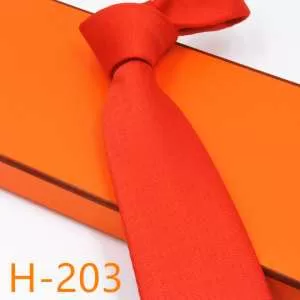 エルメスさわやかに新品おすすめ HERMES ネクタイ 202020秋冬トレンドファッション