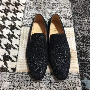 クリスチャンルブタン Christian Louboutin ファッションの最先端カジュアルシューズ